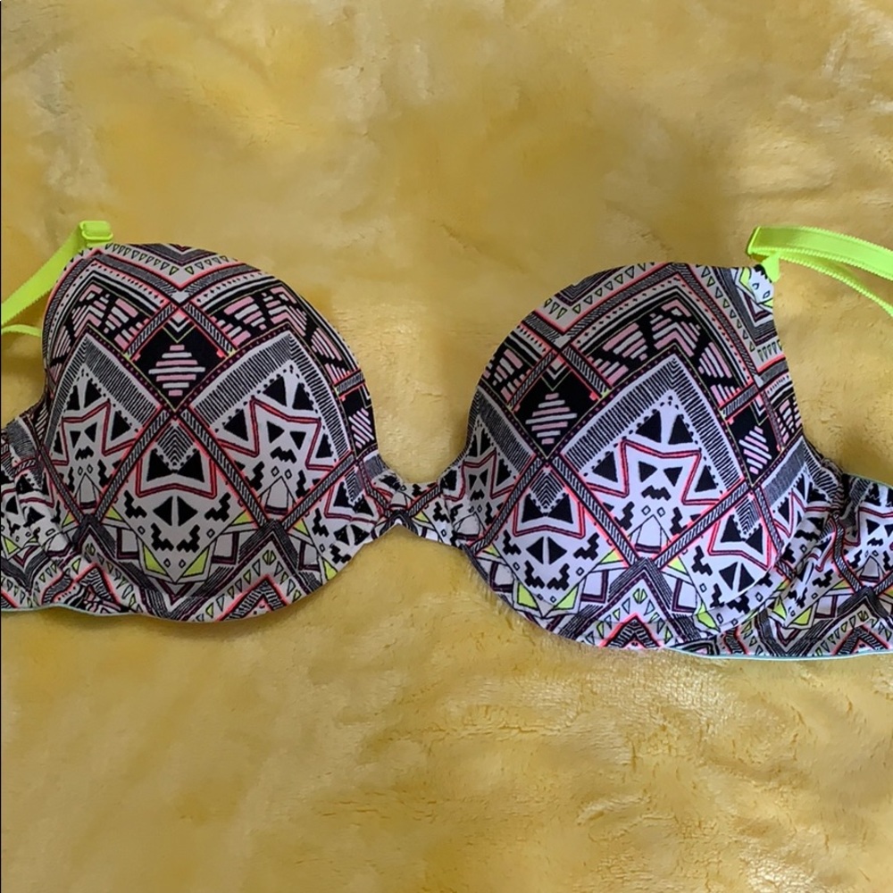 Victoria’s Secret Bra 34C